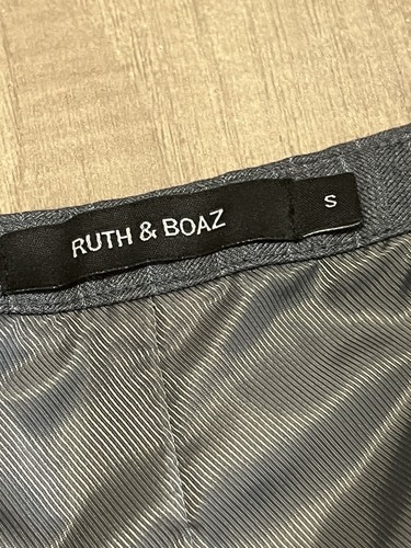 Men’s Ruth & Boaz Vest Grey Pinstripe 3 Pocket 4 Button Size Small - Picture 3 of 7