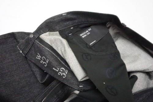 Pantalones de mezclilla Giorgio Armani etiqueta negra corte regular oscuro mezcla de algodón 5 bolsillos 32 NUEVO - Imagen 6 de 9