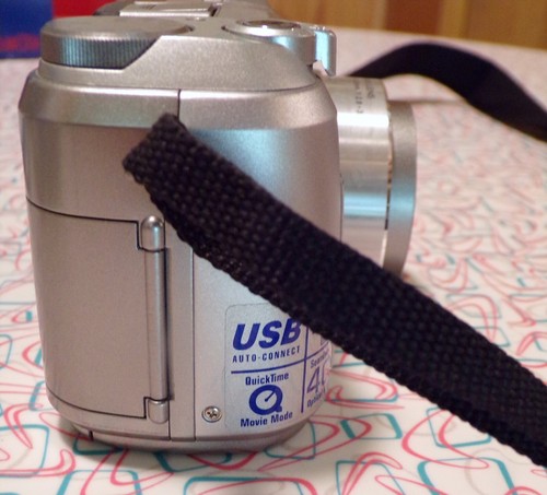 Olympus CAMEDIA C-750 4MP Ultra Zoom Digital Camera Outfit - Picture 5 of 15