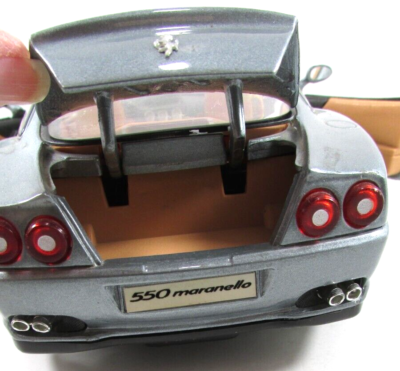 Maisto - 1:18 - Ferrari 550 Maranello - Édition spéciale