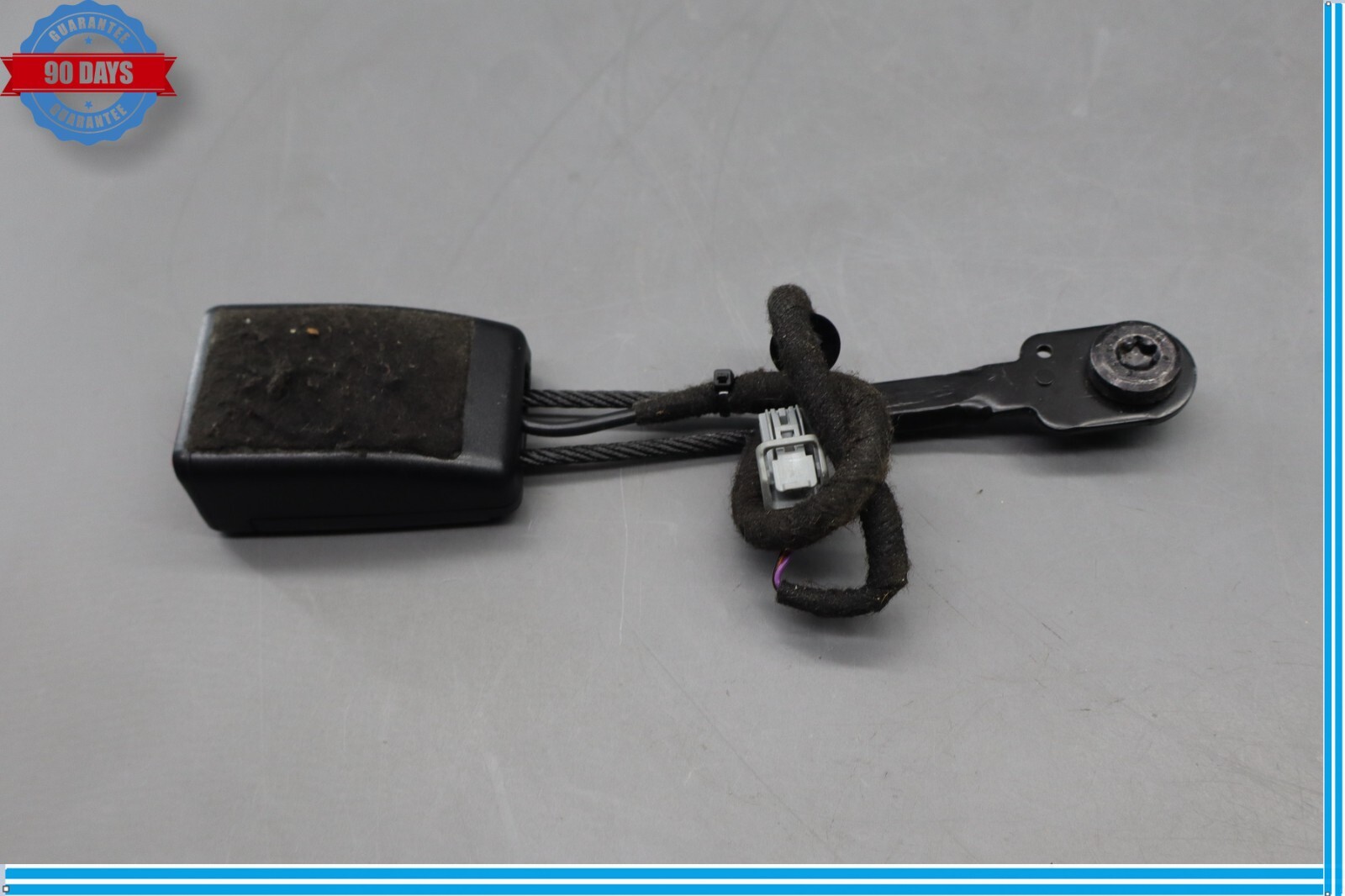 Maserati Quattroporte 2014-2022 Front Right Seat belt buckle