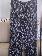 Torrid Women s Black & White Abstract Wide-Le...