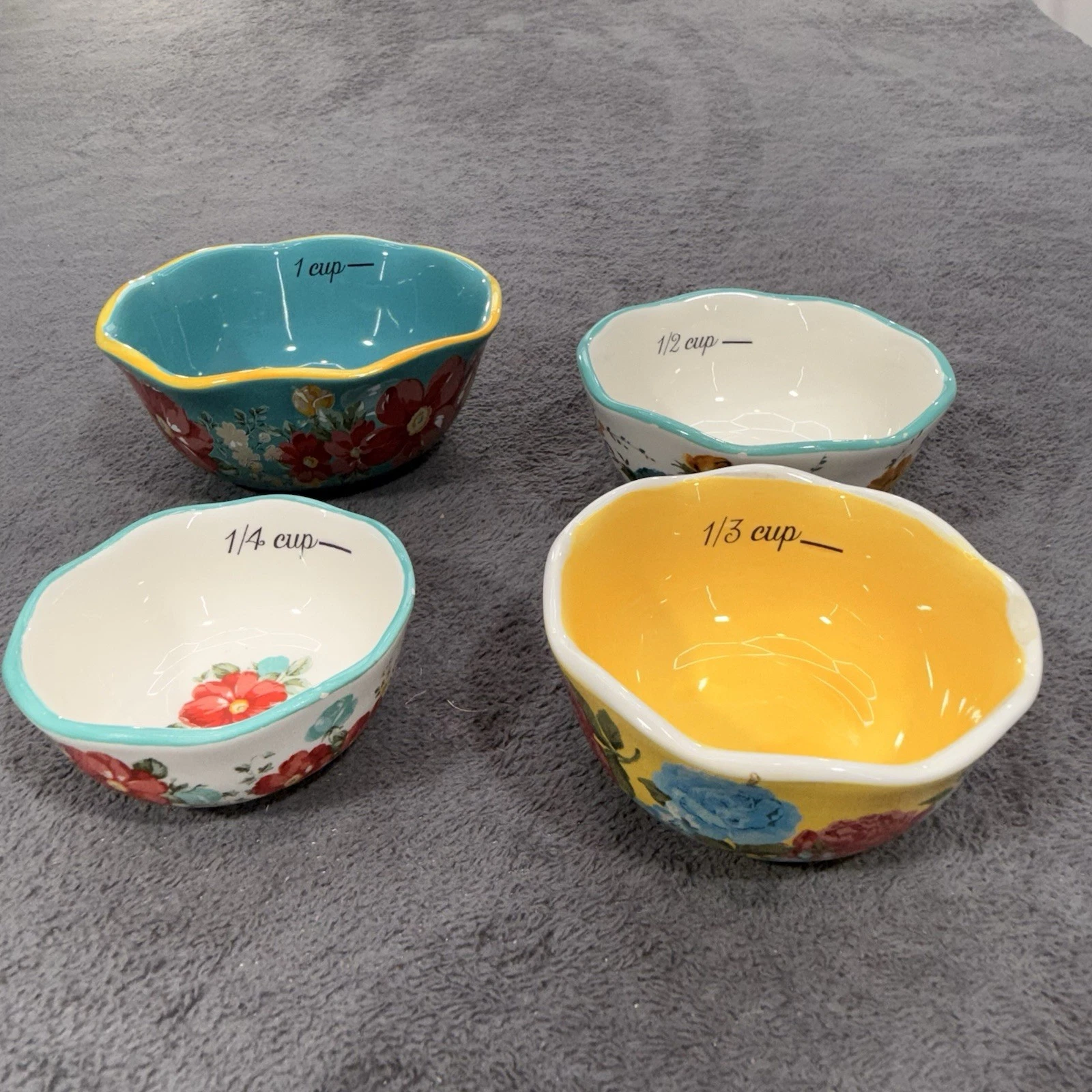 Pioneer Woman Set of 4 Nesting Measuring Bowls - 1/4 c, 1/3 c, 1/2 c, 1 Cooking