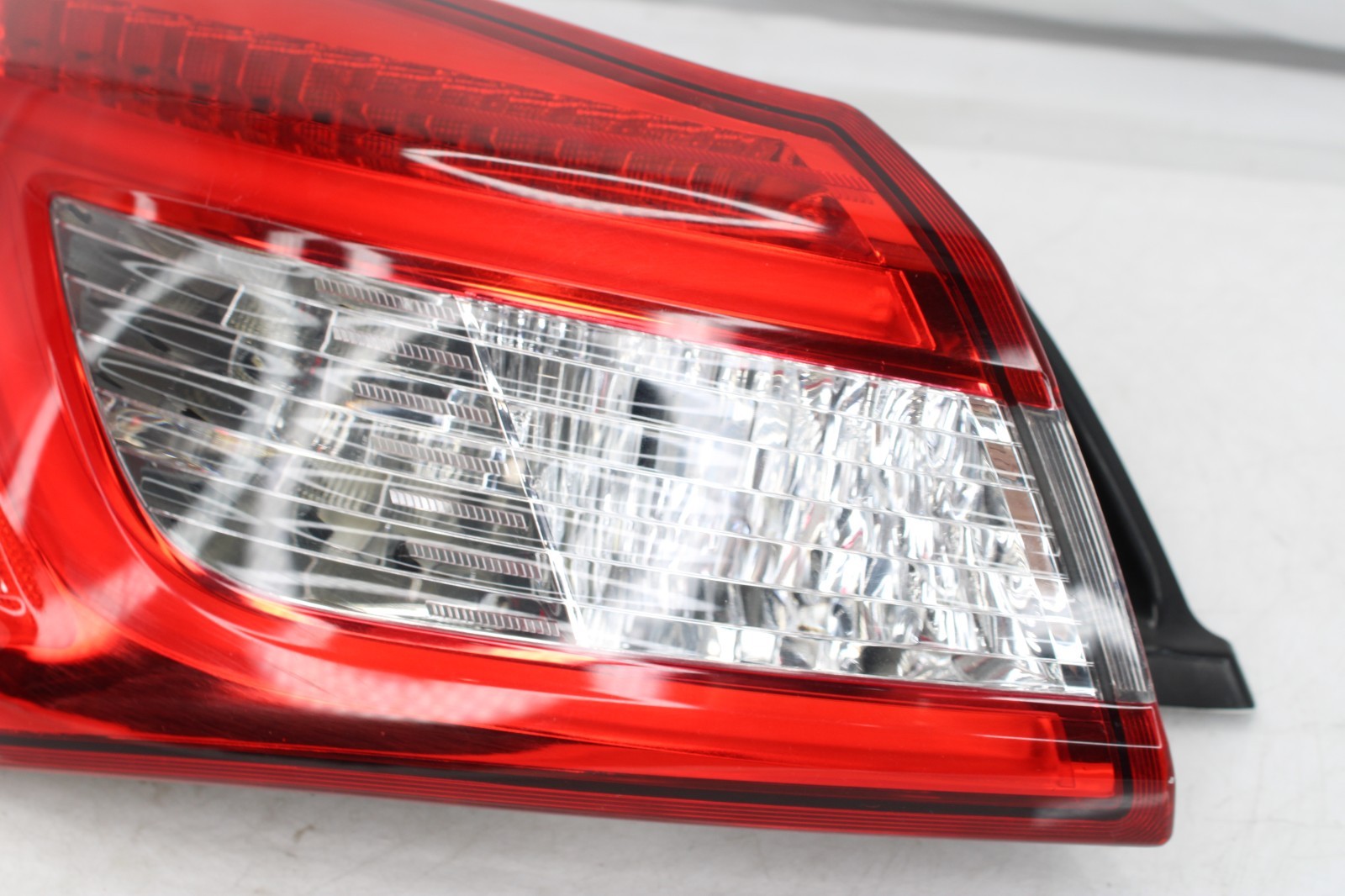 🚀 14-20 MASERATI GHIBLI - REAR LEFT OUTER QUARTER TAIL LIGHT LAMP OEM