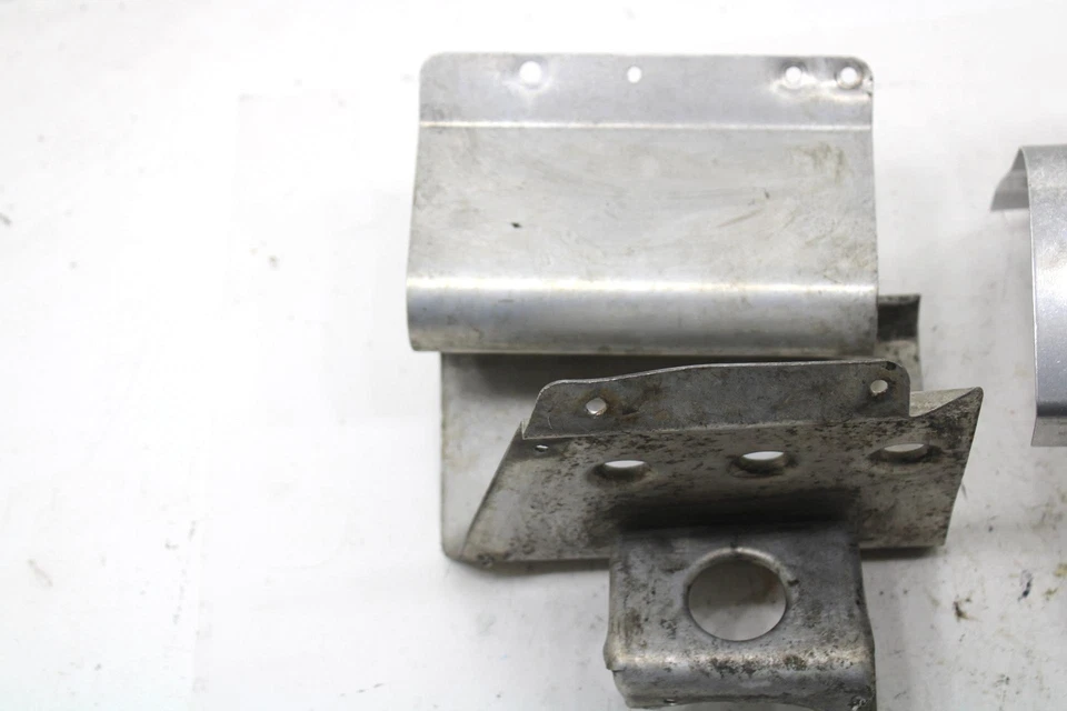 Juego de reposapiés Yamaha Vmax 600 St 1994 OEM 8AB-21926-00-00 SY73 Foto 3 de 4