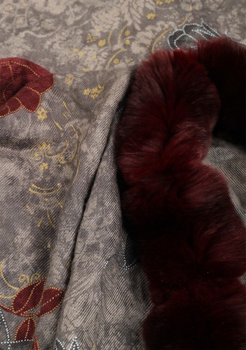 Loro Piana Gris Borgoña Chinchilla Piel Cachemira Recortada Bufanda Estola Nuevo Con... - Imagen 2 de 4