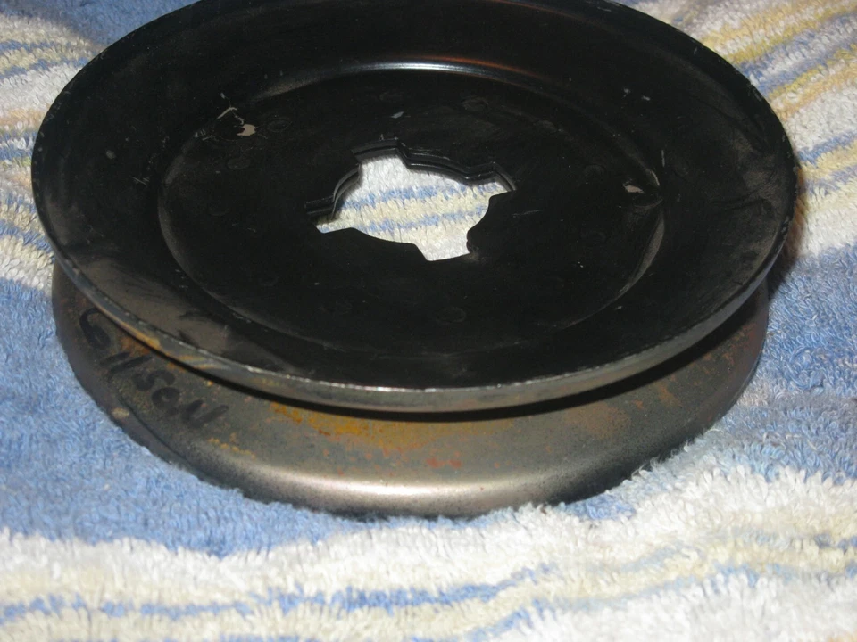 X85 LAWN BOY GILSON POLEA 741 - 692 741692 Foto 3 de 4