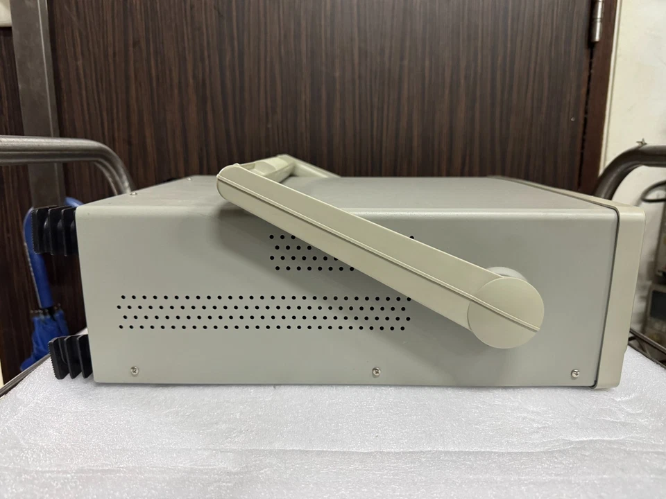 GW Instek GOS-653G 50MHz Dual Channel Analog Oscilloscope - Image 3 of 3