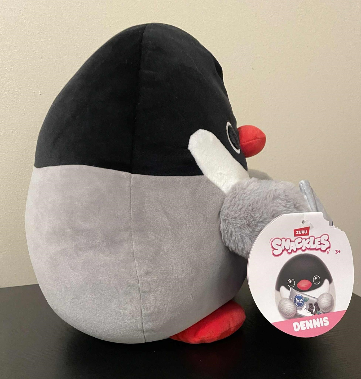 Zuru Snackles "York Penguin" Dennis 14” Plush York Peppermint Patties NEW w/ Tag