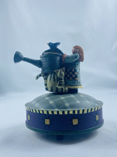 Williraye Studio Revolving Music Box "Zip A Dee Doo Da" Watering Can & Cat 2001 - Picture 14 of 17
