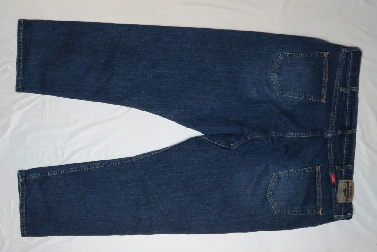 WRANGLER BLUE JEAN 44x29 RELAXED FIT 97FXWXD 5 STAR FLEX DEN