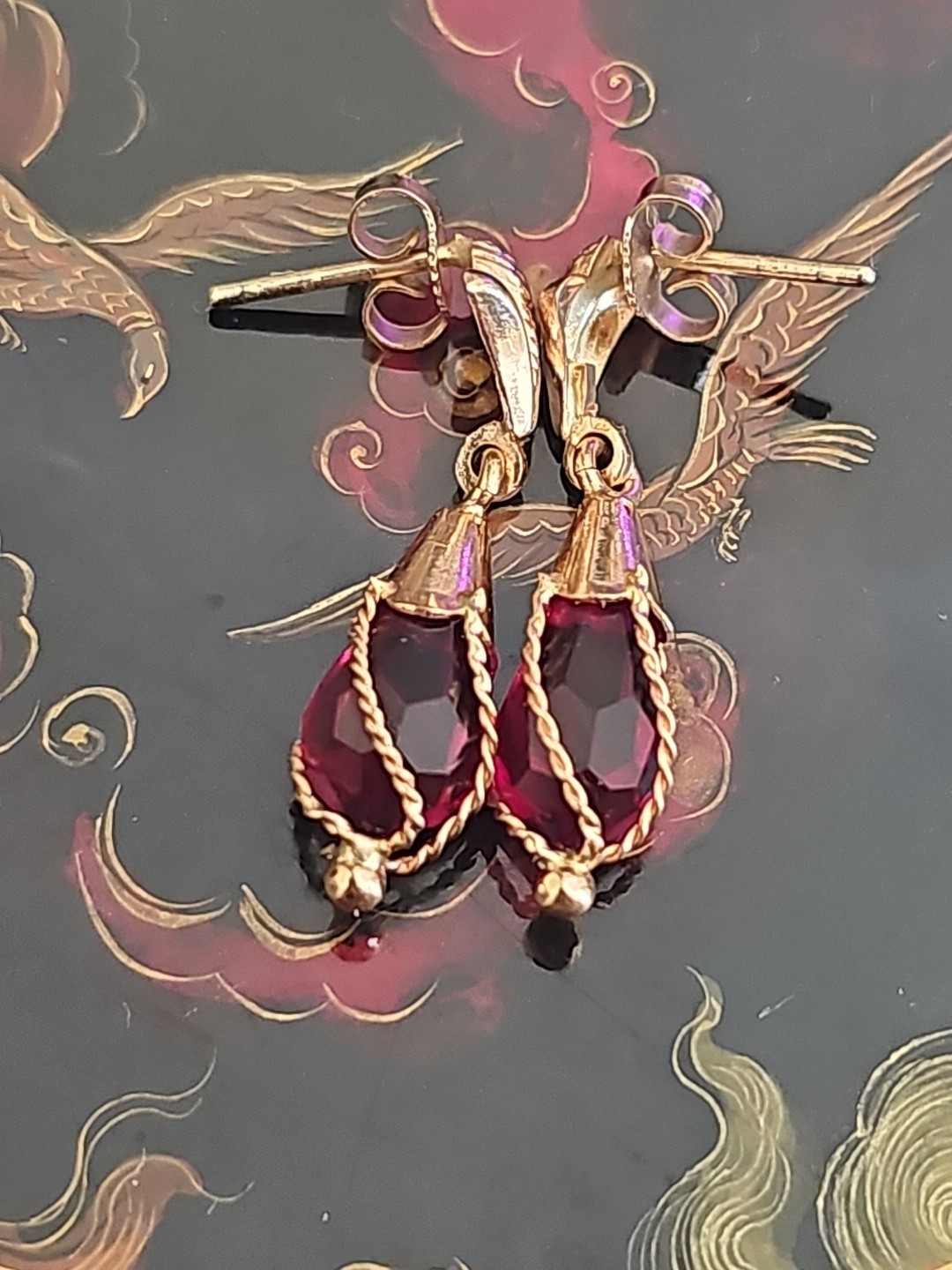 VTG 14k.Solid Yellow Gold Red Ruby Stone Caged Da… - image 12