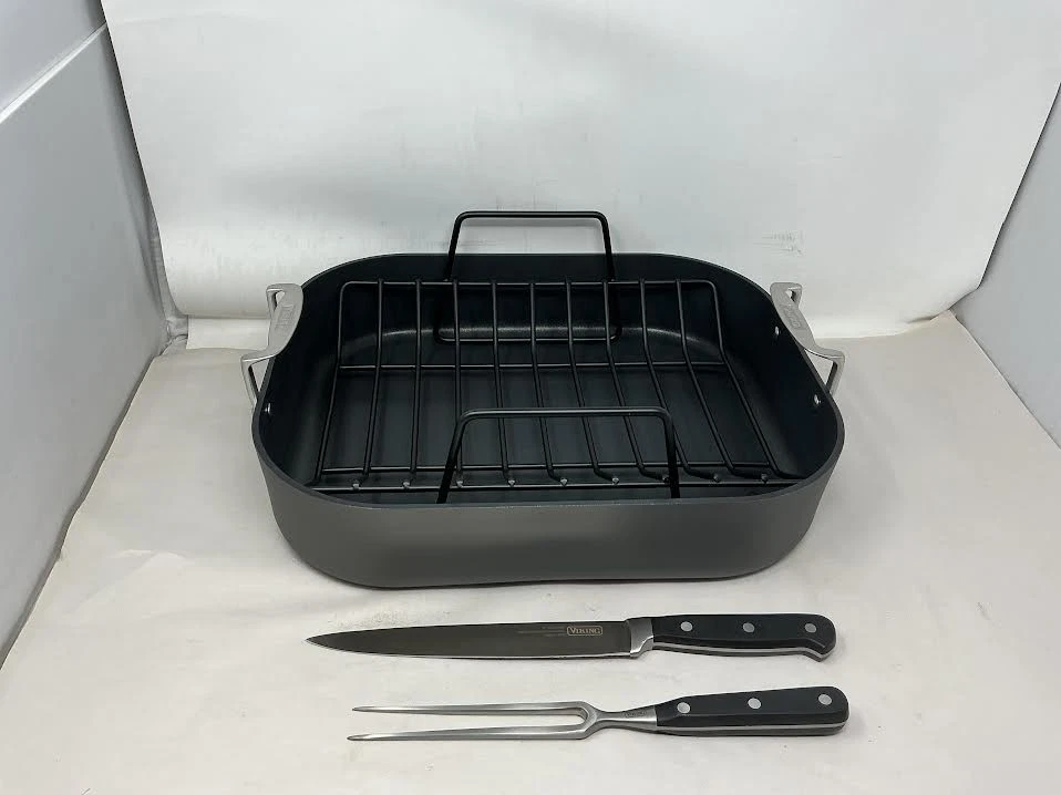 Viking Hard Anodized Aluminum Nonstick Roasting Pan with Non Stick Rack and Carv
Opens in a new wind
