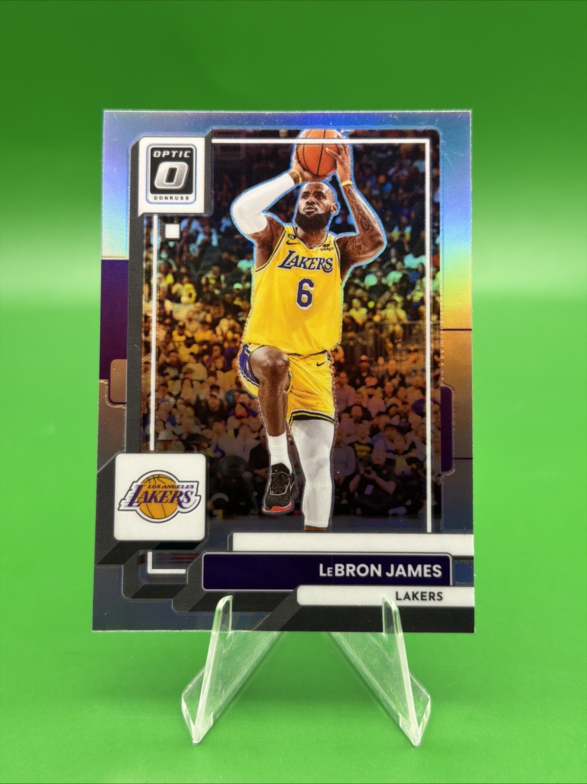 2022-23 Panini Donruss Optic - LeBron James #116 Holo Prizm Lakers