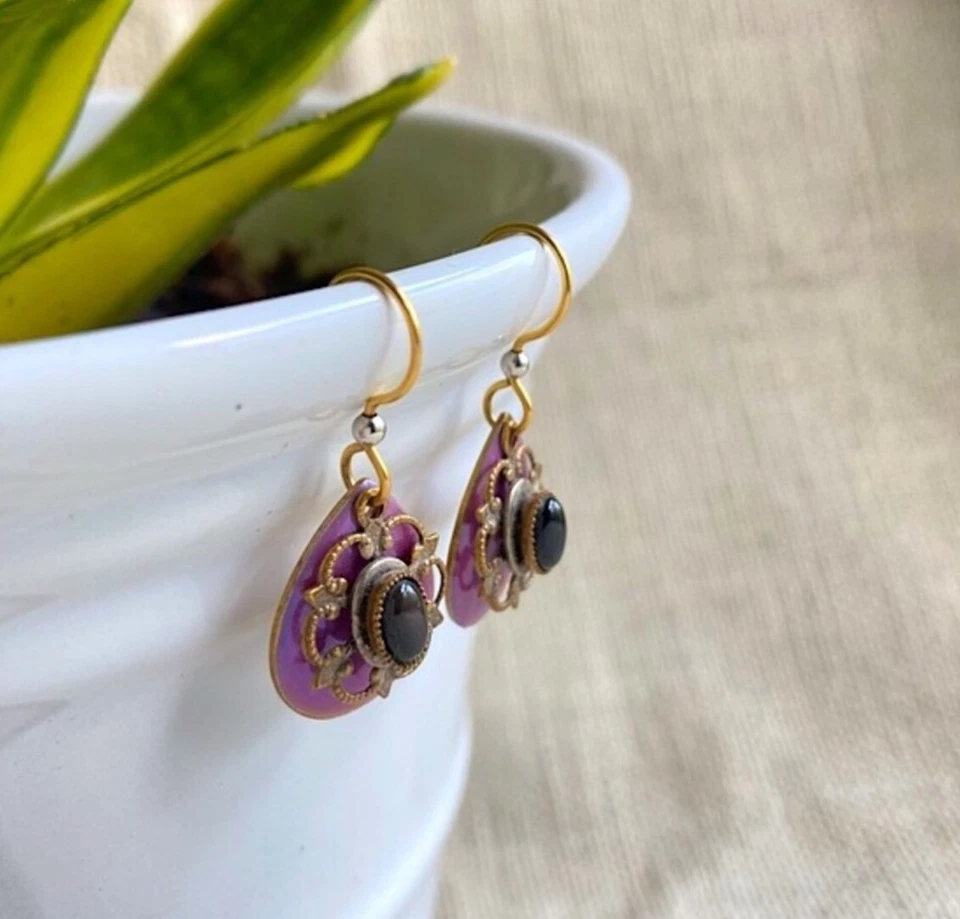 Impresionante Conjunto de Pendientes Colgantes de Filigrana de Latón Esmaltado Hechos a Mano de Ónix Foto 3 de 4