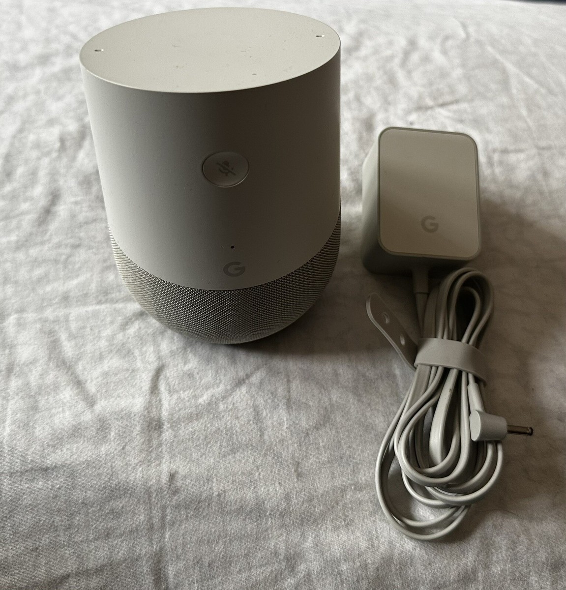 Google Home Smart Speaker with WiFi, Voice Control and Google
