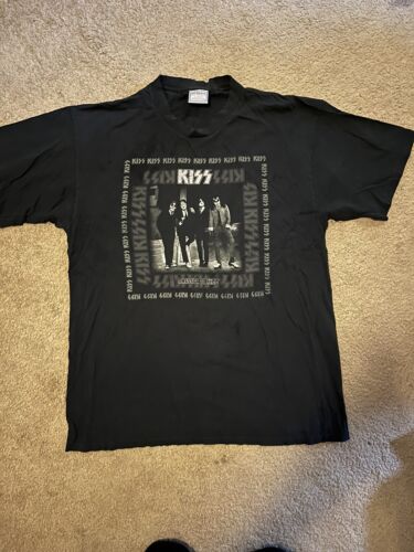 Mens Vintage KISS Rock Tour Shirt Sz. XL Dressed To Kill All Sport Tag Y2K - Picture 1 of 4