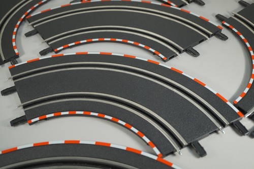 Carrera GO! Track Curved Red Chevrons x6 1:43 Marion Kart extensions - Picture 2 of 5
