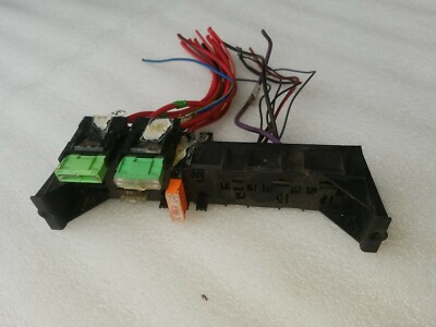 2002 - 2006 FREIGHTLINER SPRINTER 2500 ELECTRICAL FUSE BOX RELAY OEM
