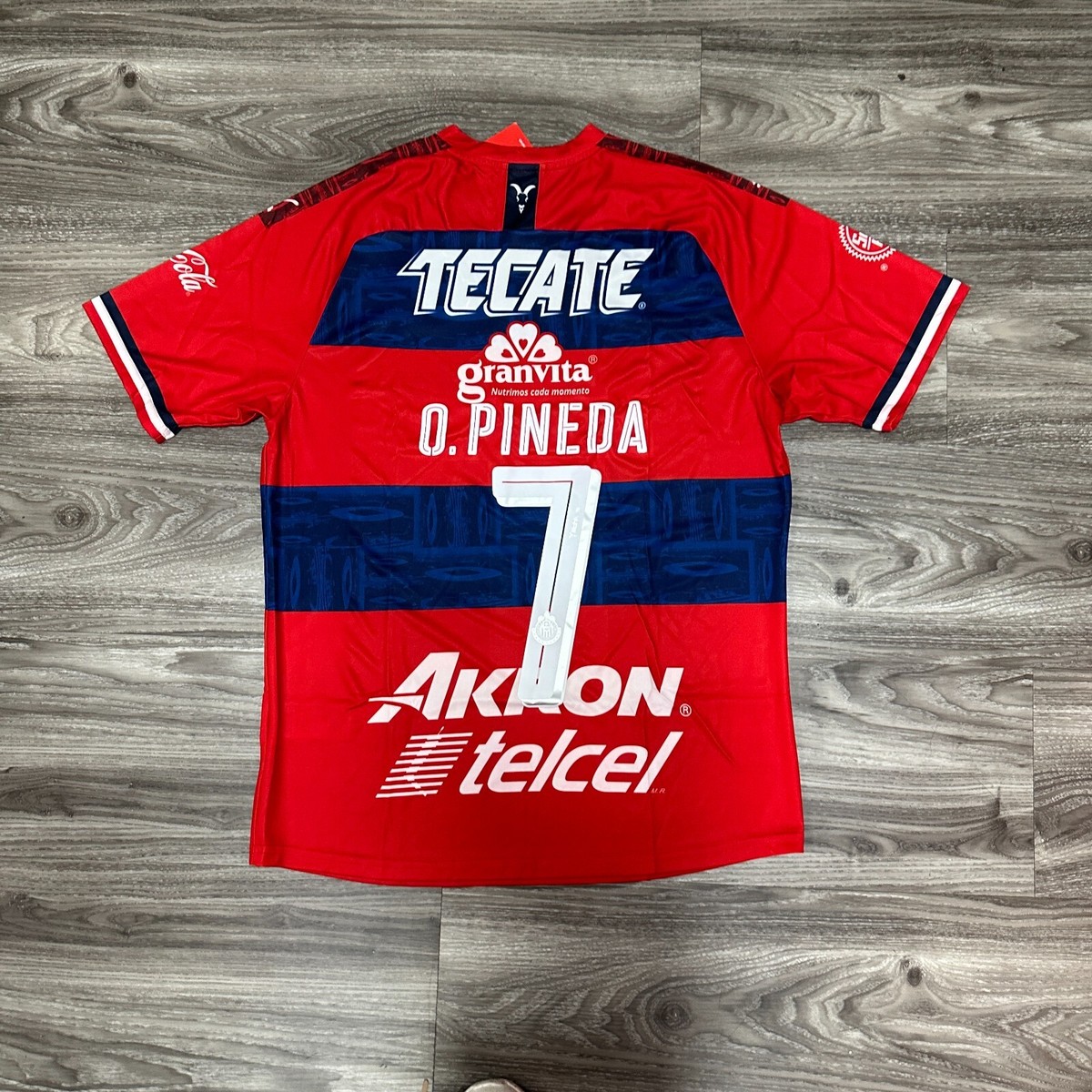 PUMA CHIVAS GUADALAJARA # O. PINEDA 19/20 HOME JERSEY SIZE XLARGE