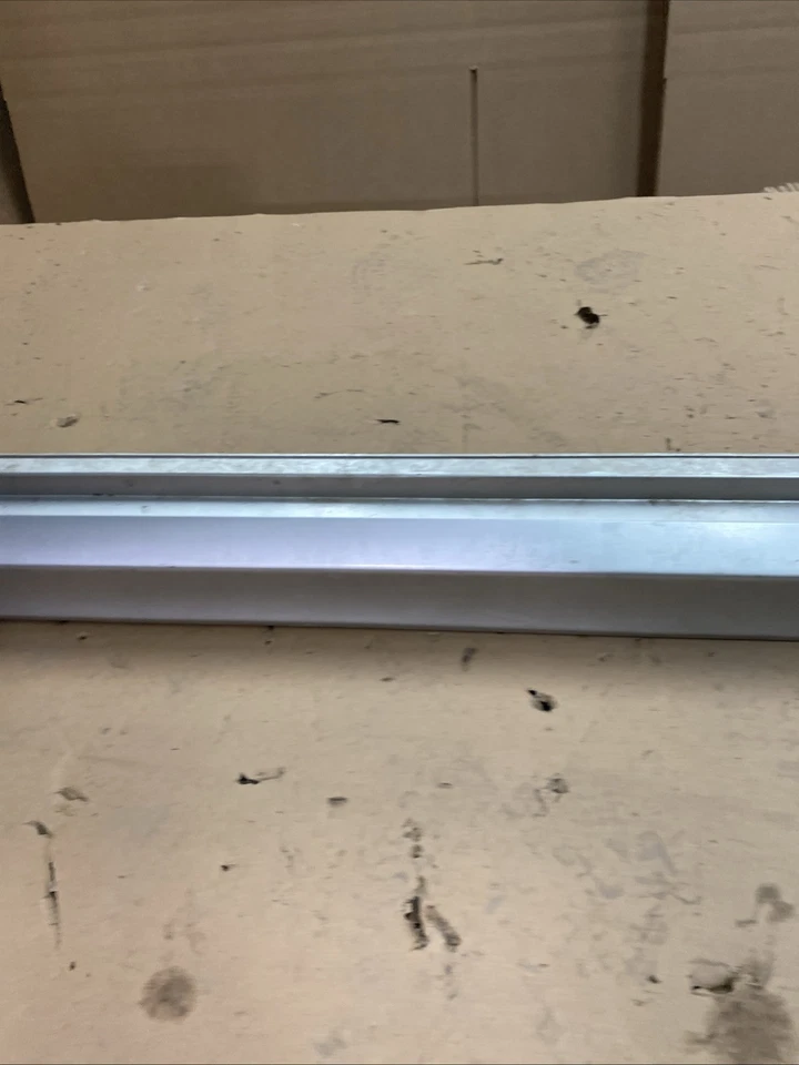 2008-2014 Subaru Impreza WRX STI vagón faldón lateral panel basculante conductor izquierdo C3S Foto 3 de 4