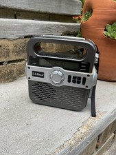 READ DESC. Eton Solarlink FR370 Weather Radio - L.L.Bean Edition - Working