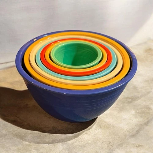 FIESTAWARE: Beautiful Set of 7 Vtg Antique  Nesting Bowls Original Colors