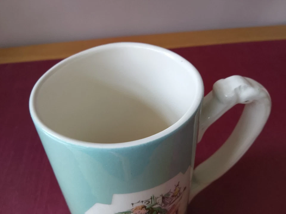  T G GREEN TWO BASS WORTHINGTON  DICKENSIAN CHARACTER TANKARDS - Image 3 of 4