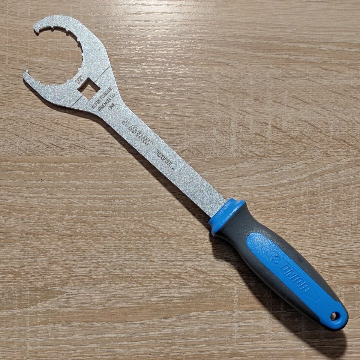 UNIOR TOOLS BSA30 CINCH Bottom Bracket Tool Spanner 6mm 12 UNIOR TOOLS BSA30 CINCH Bottom Bracket Tool Spanner 6mm 12