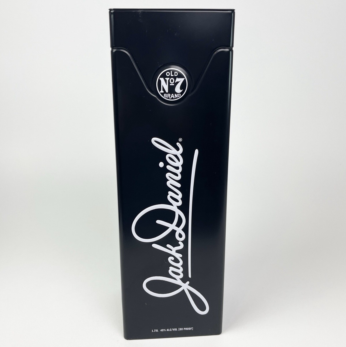 2013 Jack Daniels Old No 7 Tennessee Whiskey Black Collector Tin