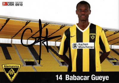 Alemannia Aachen - Babacar Gueye - AK mit Autogramm !!  2009/10