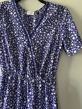 Sienna Sky Dress Womens S Blue White Floral Short Sleeve V-Neck Knee Length Wrap