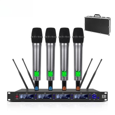 Professional 4-Channel Wireless Microphone System in Aluminum Flight Case