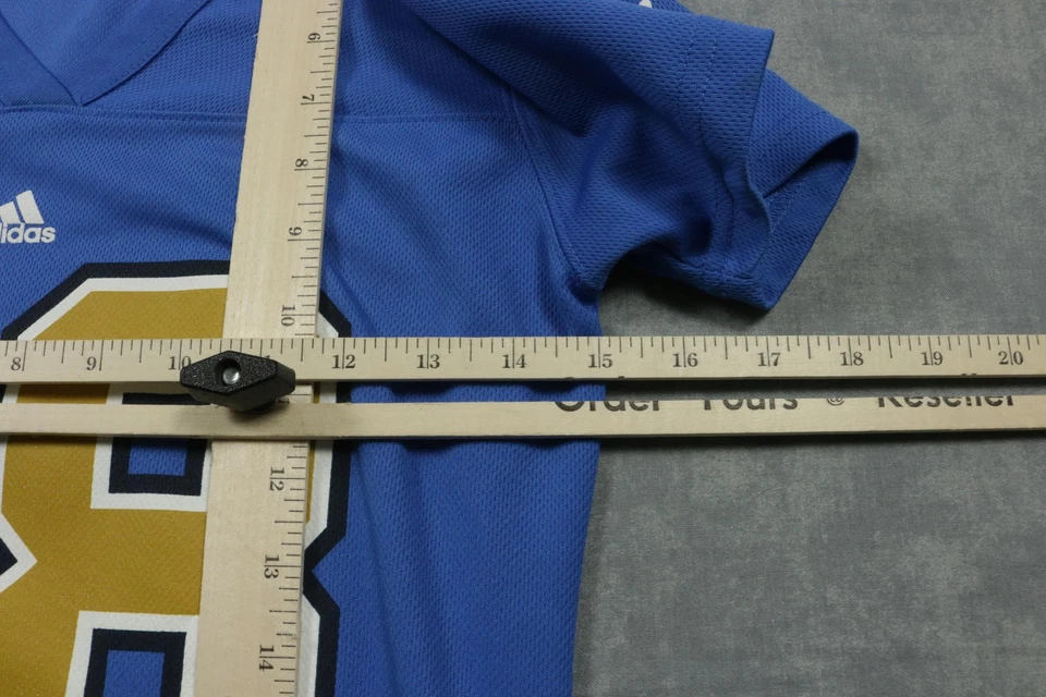 Camiseta de fútbol americano UCLA Bruins para mujer pequeña en polvo azul dorado NCAA Adidas #28 Foto 4 de 4