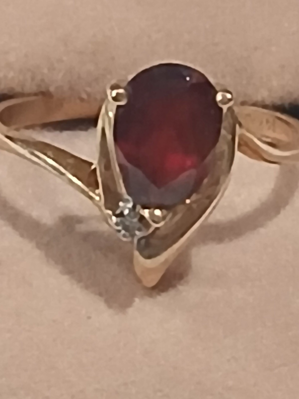 14k Gold Ring With Ruby Colored Stone. Size 8 - image 1