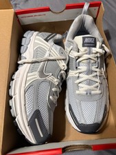 nike vomero 5 Grade School