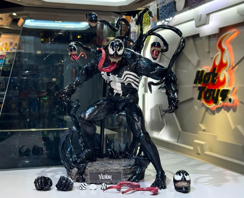 🔥 Hot Toys CMS023 Marvel Comics - Venom 1/6 Action Figure NEW 🔥 - Image 2 of 2