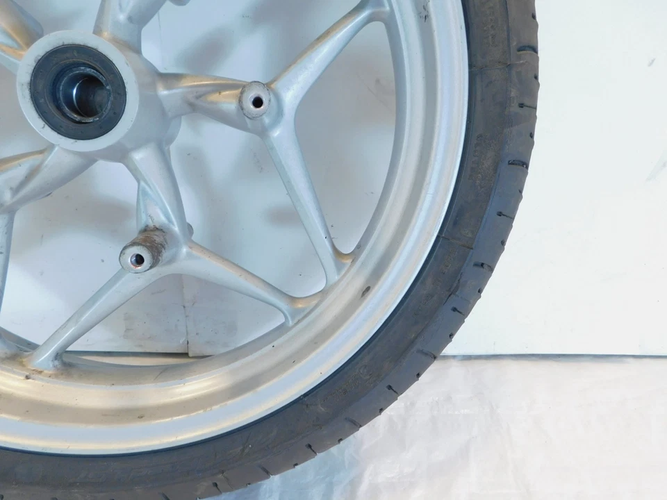 BMW R1200RT R1200ST R1200 RT ST R900RT 2005-13 rueda delantera plateada - ligeramente doblada Foto 4 de 4