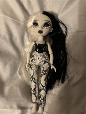 Heather Grayson aus der Kollektion Shadow High von Rainbow High