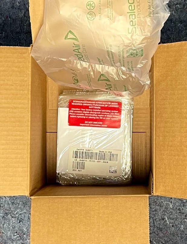 Dell / Microsoft Windows Server 2012 Datacenter Downgrade Edition Media / 480TV - Image 3 of 3