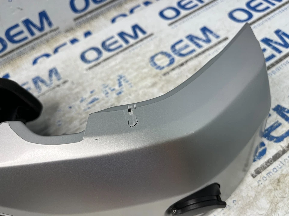 16-21 Nissan Titan pasajero/lado derecho tablero ventilación radio bisel moldura plata OEM Foto 4 de 4