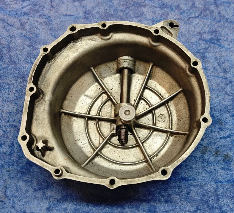 Kupplungsdeckel Honda Boldor 1100 F mit Druckstück Druckpilz clutch cover - Bild 4 von 4