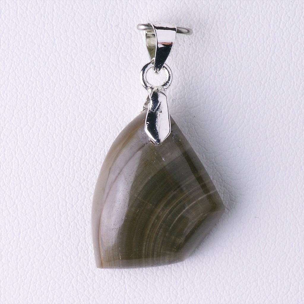 Bélemnite pendentif argent 13,74 ct pour remplacer les bijoux industriels sans âme