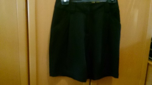 pantalones cortos marca GUESS - Imagen 9 de 9