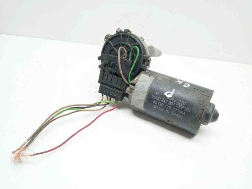 FORD ESCORT Hatchback Scheibenwischermotor 0390241307 1.39 Petrol 1993 31317067