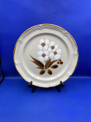 The Classics Hearthside Castlewood Round Platter 12 1/8  Hand Painted
