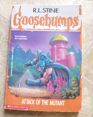 Scholastic Goosebumps #11 Attack of the Mutant, R.L. Stine Paperback 1990s
