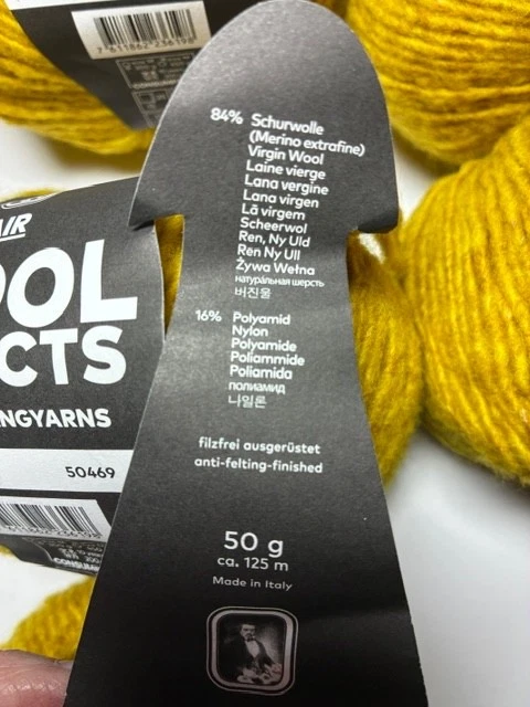 Wool Addicts Air Yarn 10 Balls approx 1,367 yds 84% Merino Extrafine - 16%Nylon image 2
