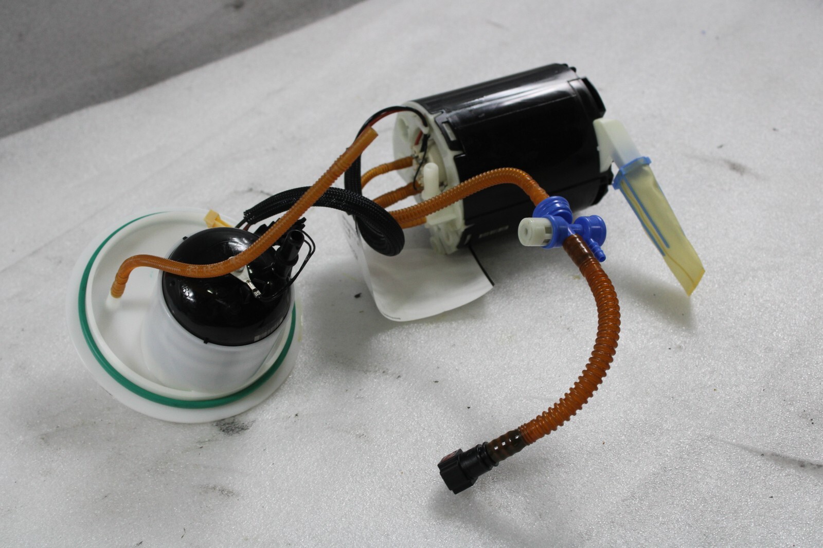 Mclaren MP4-12C, LH, Left, Fuel Pump, Complete, Used
