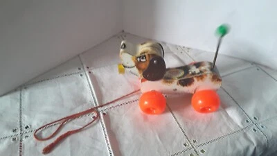 ANCIEN CHIEN A TIRER EN BOIS LITTLE SNOOPY FISHER PRICE ANNEES 60 - Photo 1/4